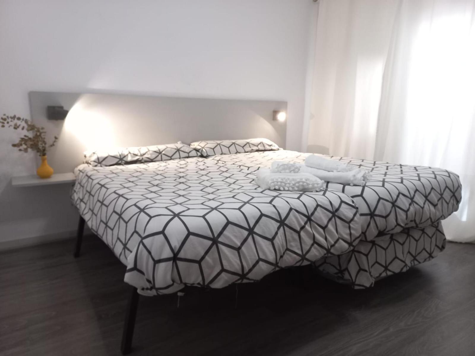 Apartamentos Centricos A 10 Min De La Playa Almería Exteriör bild